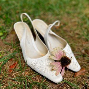 White Small Heel Metaphor Shoes